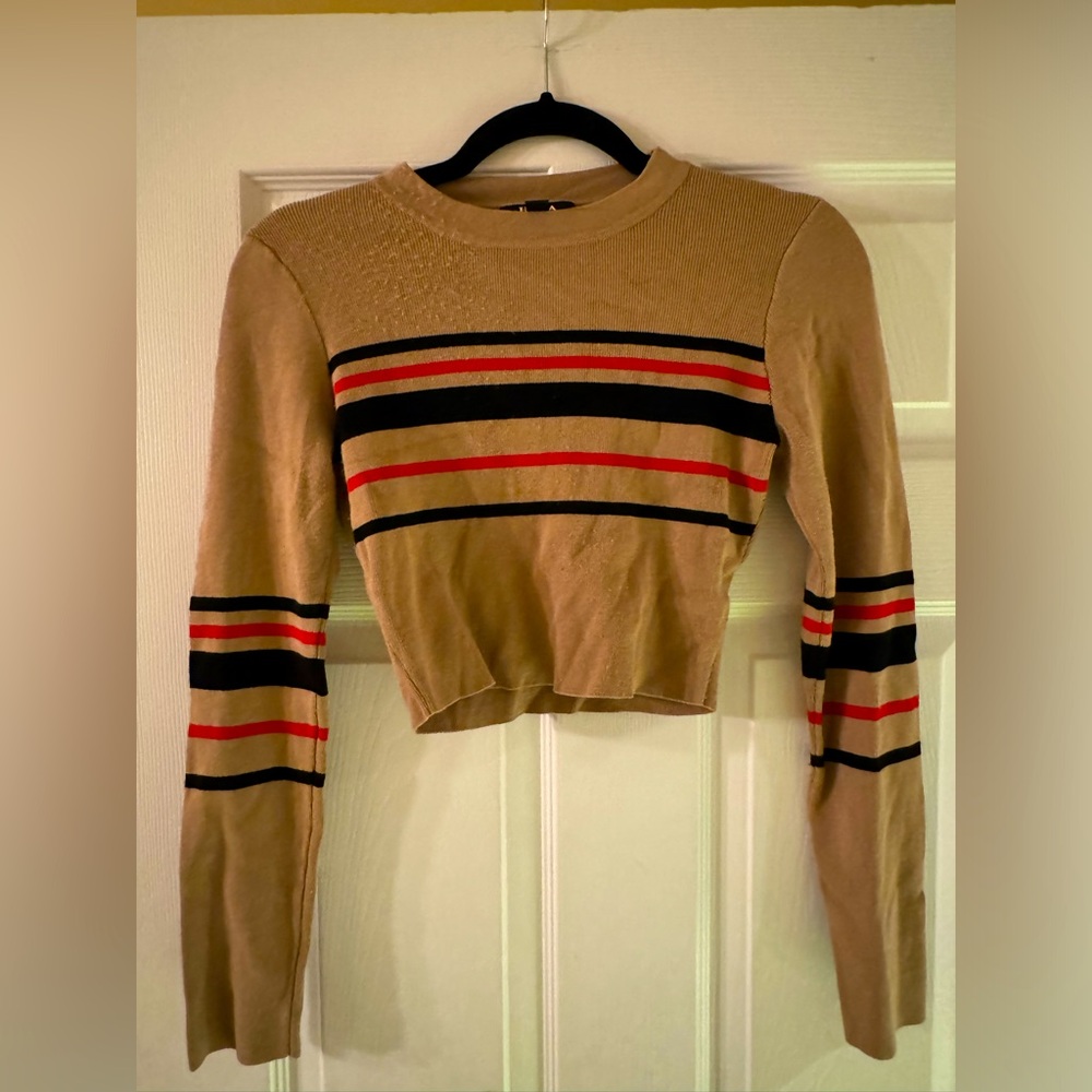 Tan/Red/Black Striped Cropped Sweater Shirt size M